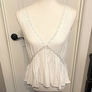 Kendall + Kylie white top women’s M